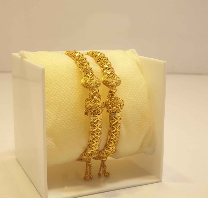 24K Gold Plated Grand Rajasthani Kundan Work Bangles for Premium Bridal Jewelry