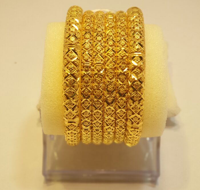 Elegant 24K Gold Plated Antique Finish Kundan Bangles for Wedding