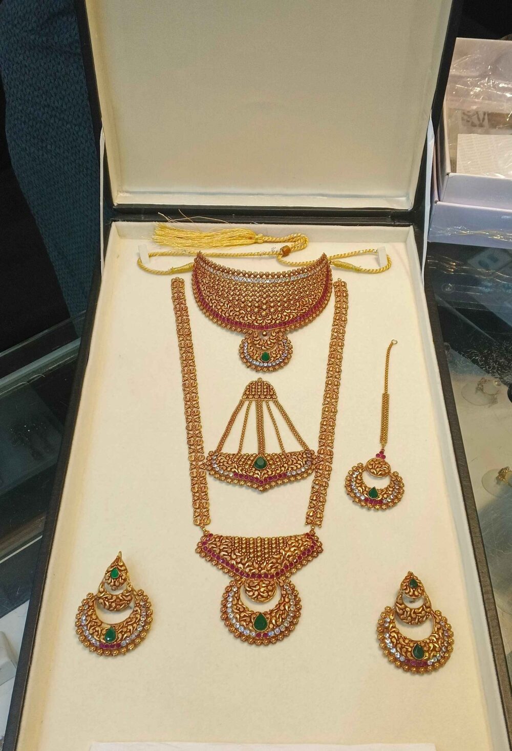 Shahi 24K Gold Plated Bridal Jewelry Set with Green Stones